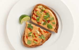 peanut-butter-sriracha-toast-940x600